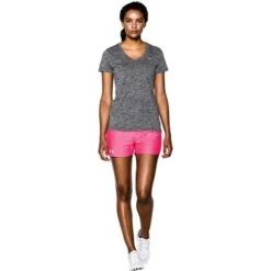UNDER ARMOUR Women's Tech Twist V-Neck Tee 8 UNDER ARMOUR Women's Tech Twist V-Neck Tee -Active Luxe Shop 2009255 030 alt2