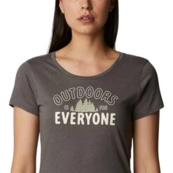 COLUMBIA Women's Daisy Days Short Sleeve Graphic Tee -Active Luxe Shop 2072979 003 alt4