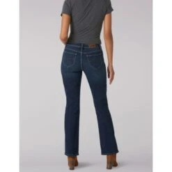 LEE Women's Legendary Mid Rise Bootcut Jeans -Active Luxe Shop 2080775 403 alt1