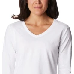 COLUMBIA Women's Sapphire Point Long-Sleeve Shirt -Active Luxe Shop 2082022 101 alt4