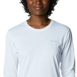 COLUMBIA Women's Sun Trek Long-Sleeve Tee -Active Luxe Shop 2082023 101 alt4